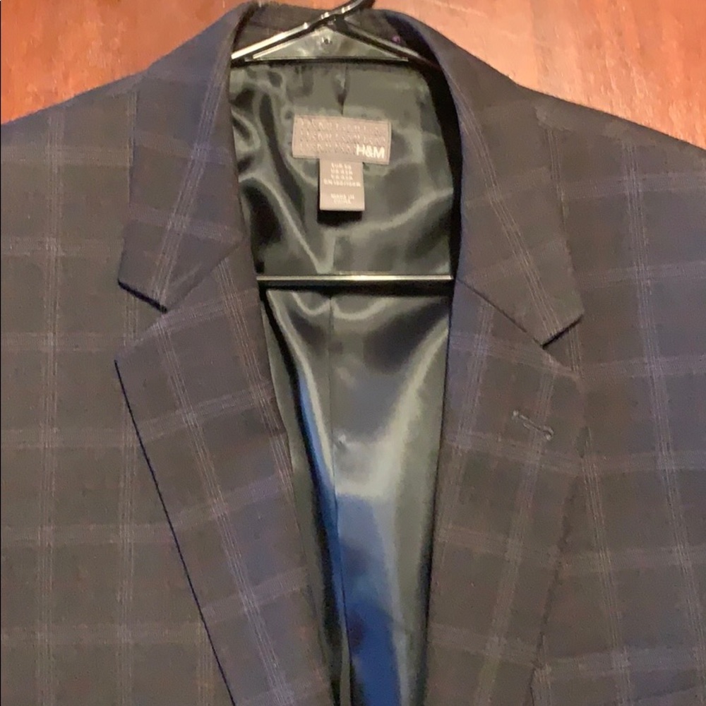 H&M charcoal plaid slim fit blazer (40R)
